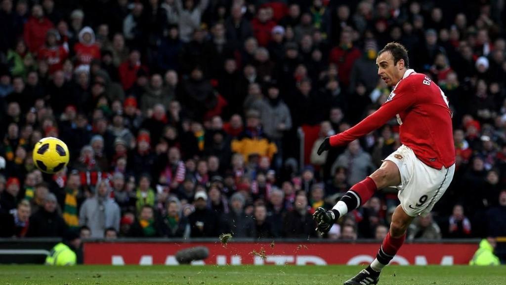  狼堡锋霸帽子戏法，德甲单场最佳实至名归  