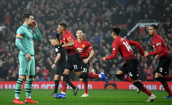 问鼎娱乐- 阿森纳年轻门将神勇扑救，零封曼联获关键三分  